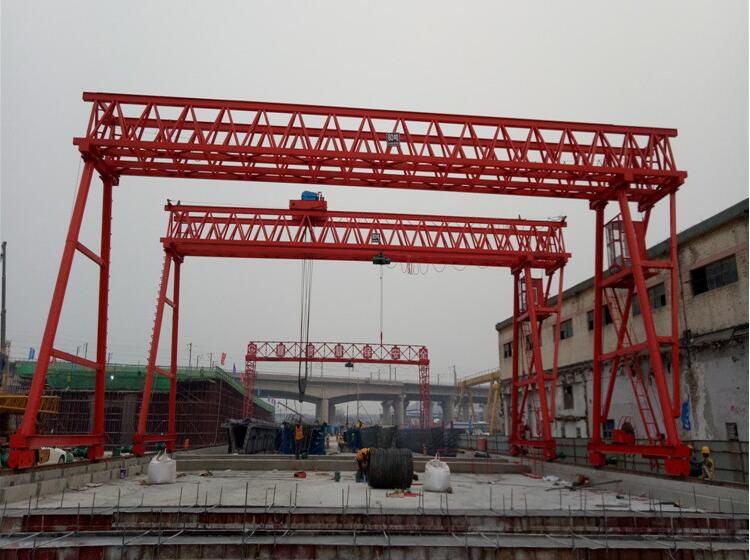 桥梁预制梁吊装好帮手：提梁机的实用表现